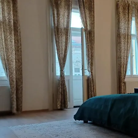 Entrez 3 - Historical Centre