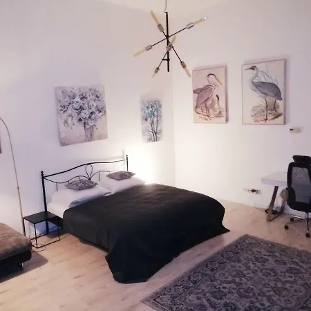 Entrez 3 - Historical Centre Апартаменты *