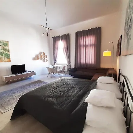 Entrez 3 - Historical Centre * 科希策