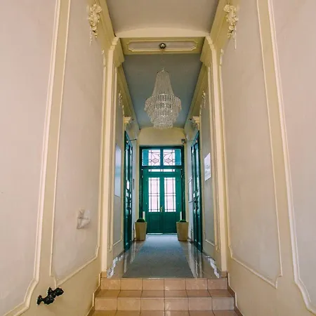Entrez 3 - Historical Centre Апартаменты