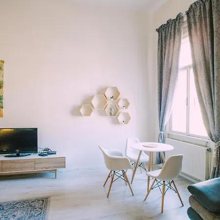 Entrez 3 - Historical Centre